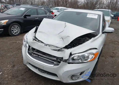 2012 Volvo C30 T5/T5 Platinum/T5 Premier Plus/T5 R-Design/T5 R-Design Platinum/T5 R-Design Premier Plus из США, поврежденный, VIN YV1672MK4C2280179